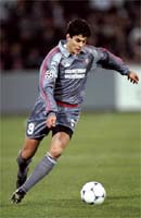 ����� ����