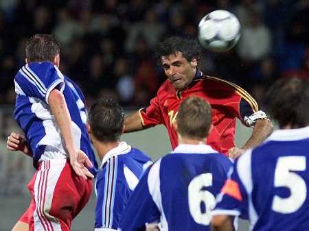 Надаль забивает гол